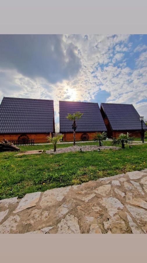 Bungalovi Drevna Novi Sad Exterior foto
