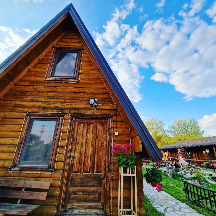 Bungalovi Drevna Novi Sad Exterior foto